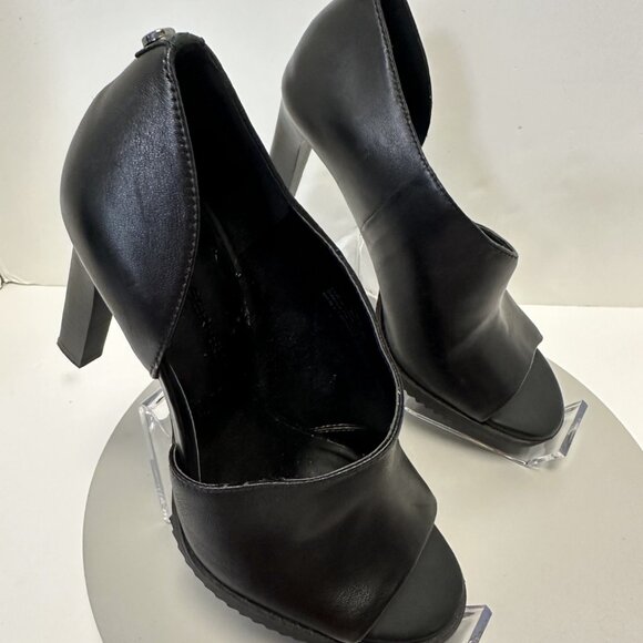 Karl Lagerfeld Paris Brette Leather Heels Size 7 Slip on - Picture 9 of 9